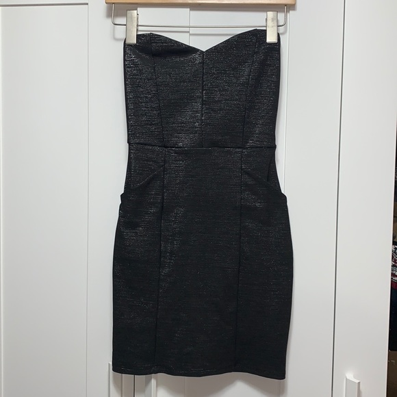 Strapless Dress w/pockets! - Picture 1 of 4
